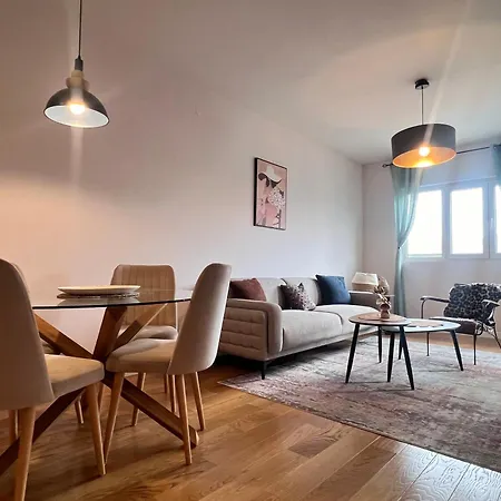 Апартаменти White Homes Ks - Point