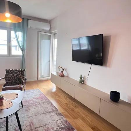 White Homes Ks - Point Апартаменти Подгориця