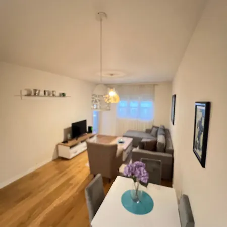 White Homes Ks - Point Apartamento Podgorica